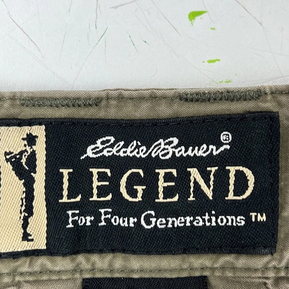 Eddie Bauer Men's Green  Legend Pack Short - Picture 2 of 11